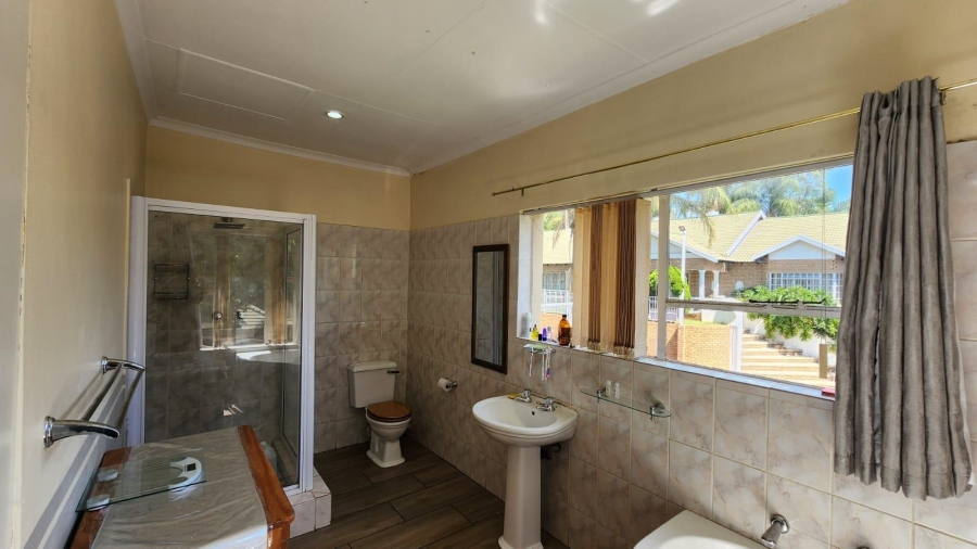 To Let 4 Bedroom Property for Rent in Cashan North West